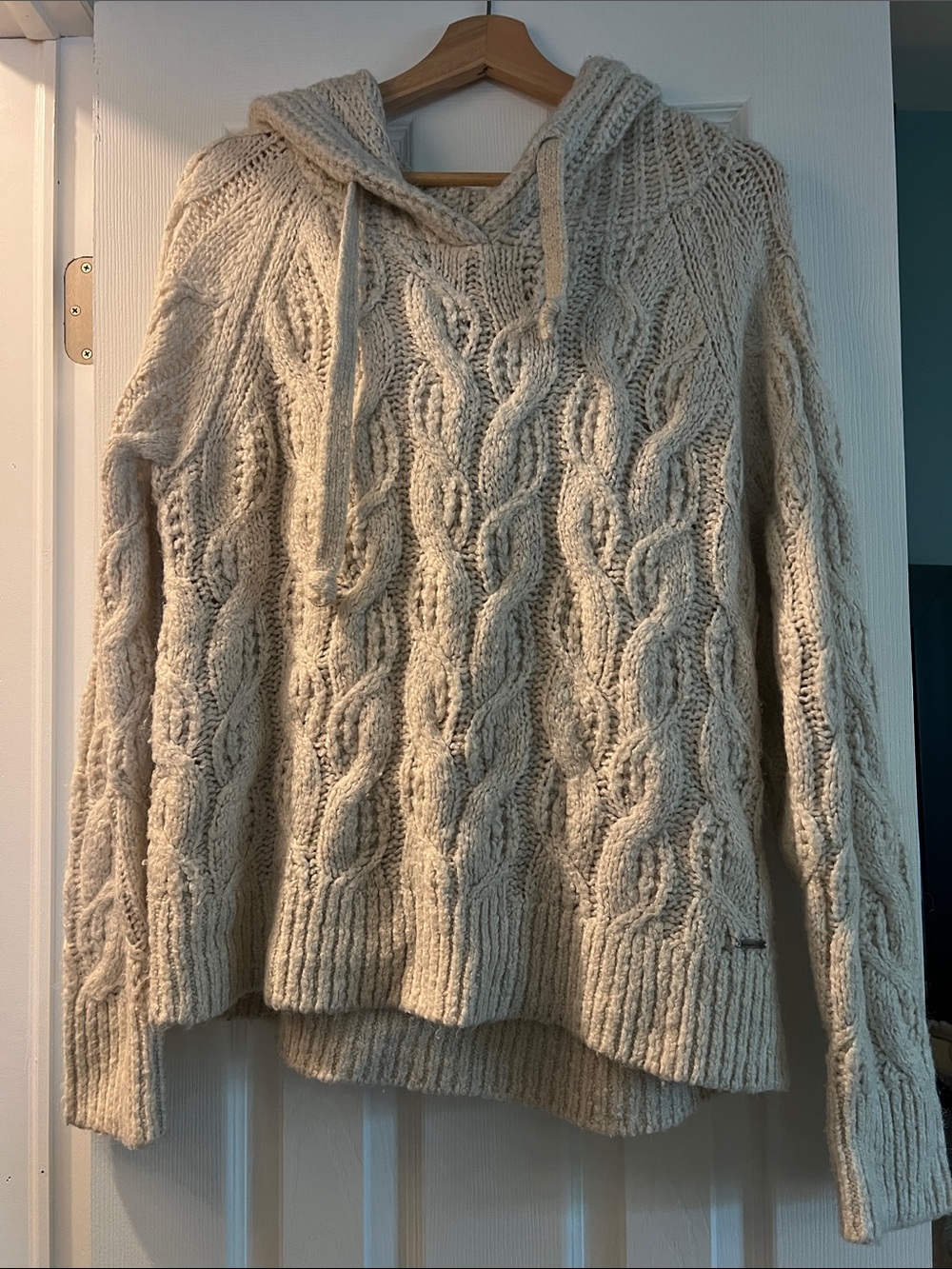Abercrombie & Fitch Cream Cable-Knit Cowl Hoodie